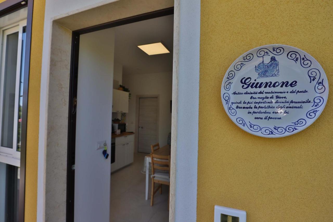 I Giardini Dell'Olimpo Apartment Paestum Ngoại thất bức ảnh