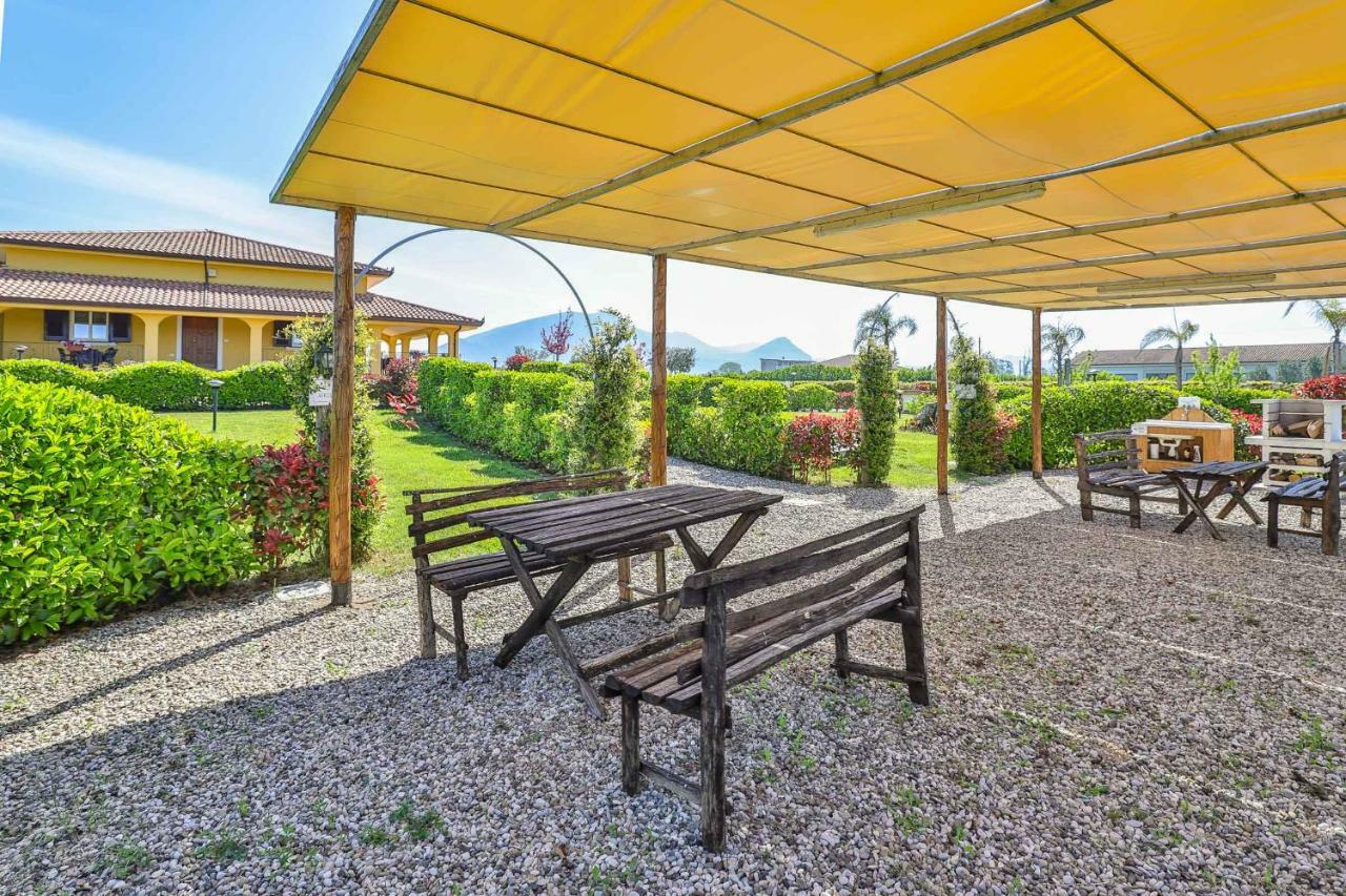 I Giardini Dell'Olimpo Apartment Paestum Ngoại thất bức ảnh